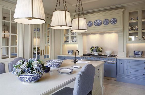 two-toned-blue-white-cabinets